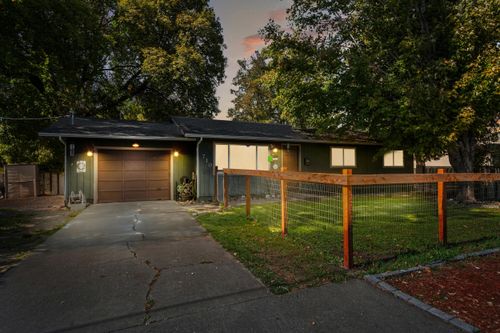 710 12th St, Grants Pass, OR, 97526-3227 | Card Image