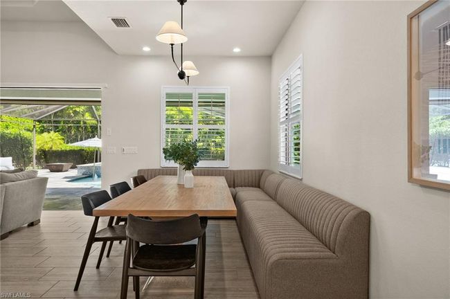 Custom banquette dining | Image 11