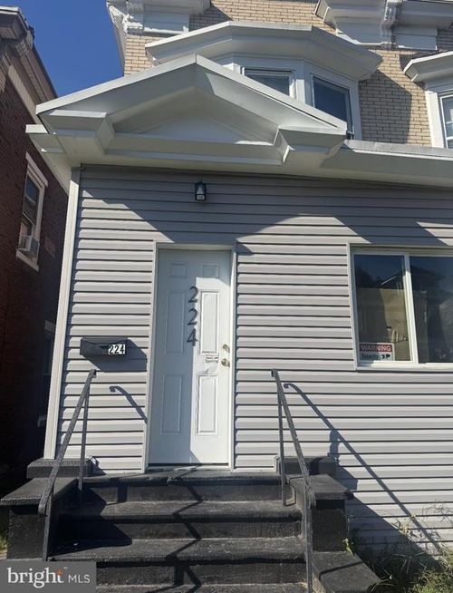 224 Yale St, HARRISBURG, PA, 17104-1942 | Card Image