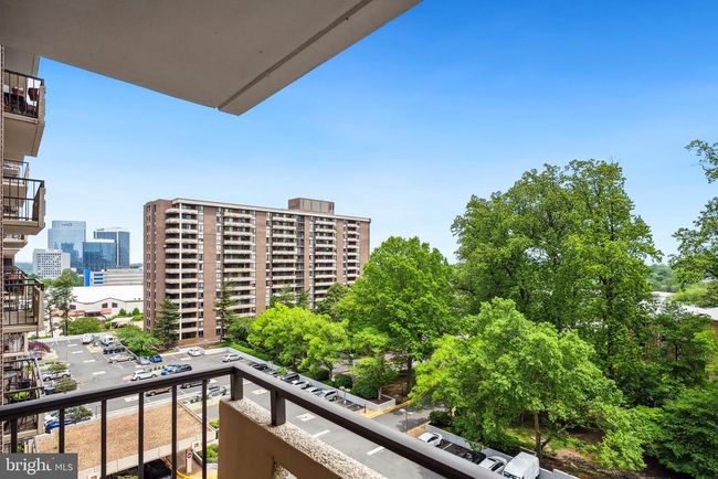APT-906 - 1808 Old Meadow Rd, Condo with 2 bedrooms, 2 bathrooms and null parking in MCLEAN VA | Image 5