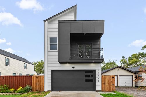 b-5114 Golden Forest Dr, Houston, TX, 77091-5124 | Card Image