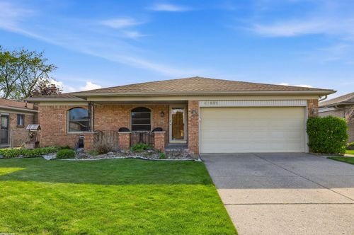 47651 Chrys Rd, Macomb, MI, 48044-2534 | Card Image