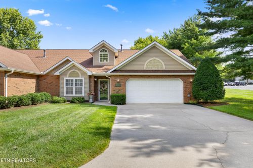 7701 Mills Way, Knoxville, TN, 37909-1615 | Card Image