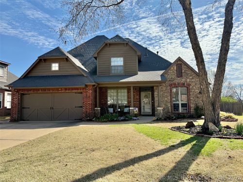 8245 S 100th East Pl, Tulsa, OK, 74133-4545 | Card Image