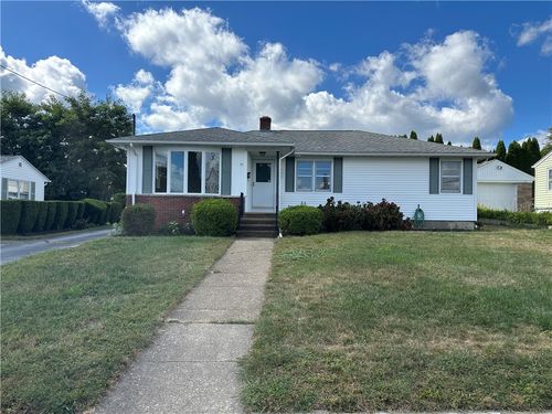 32 Argonne Street, Johnston, RI, 02919 | Card Image