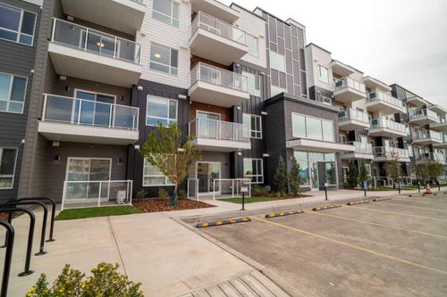 4220-550 Belmont St Sw, Calgary, AB, T2X5Y9 | Card Image