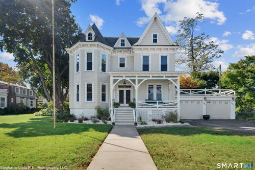 597 Pequot Ave, New London, CT, 06320-4363 | Card Image