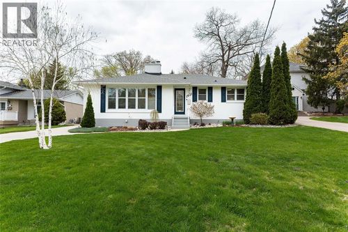 1631 Mills St, Sarnia, ON, N7S3P3 | Card Image