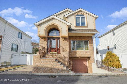65 Comfort Ct, Staten Island, NY, 10312-3949 | Card Image