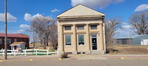 160 Broadway St Nw, Conde, SD, 57434-2220 | Card Image