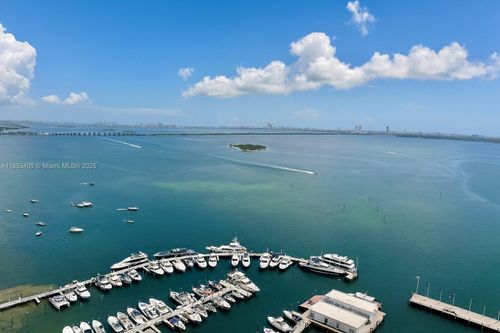 apt-32d-555 Ne 15th St, MIAMI, FL, 33132-1447 | Card Image