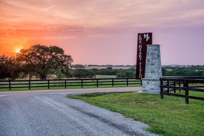 104 Hartfield Rd, Home with 4 bedrooms, 5 bathrooms and 3 parking in Round Top TX | Image 38