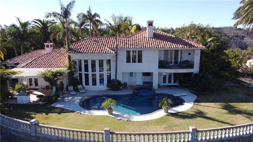 13952 Pauma Vista Dr, Valley Center, CA, 92082-3915 | Card Image