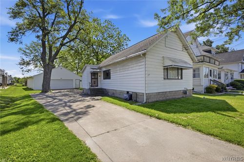 389 Delaware St, Tonawanda, NY, 14150-3951 | Card Image
