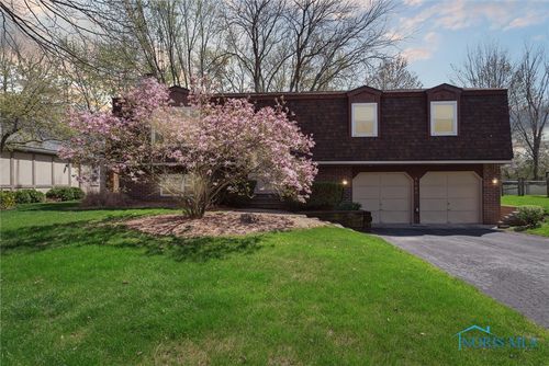 7803 Therfield Dr, Sylvania, OH, 43560-1045 | Card Image
