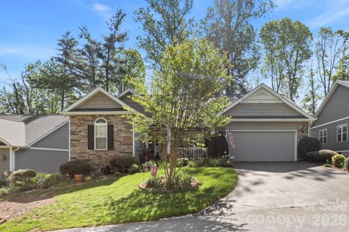 45 Shaws Creek Farm Rd, Hendersonville, NC, 28739-3100 | Card Image