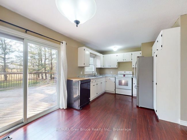 062706 Sunny Valley Rd, House other with 4 bedrooms, 2 bathrooms and 8 parking in Georgian Bluffs ON | Image 13
