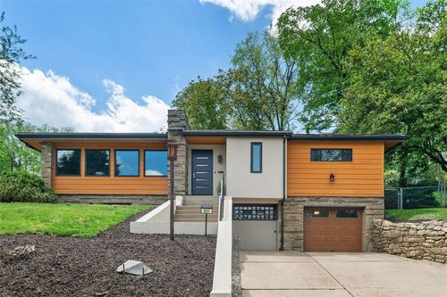 850 Bockstoce Ave, Castle Shannon, PA, 15234-1612 | Card Image