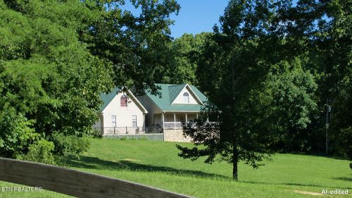 3527 Fox Creek Rd, Louisville, TN, 37777-3267 | Card Image
