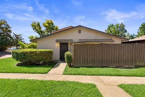 a-8828 Sawtelle Way, Sacramento, CA, 95826-2169 | Card Image