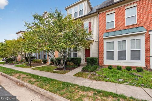 11957 Benton Lake Rd, BRISTOW, VA, 20136-6155 | Card Image