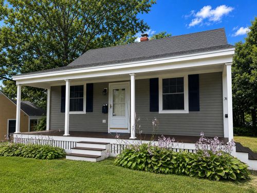 31 Longfellow Dr, Cape Elizabeth, ME, 04107-2204 | Card Image
