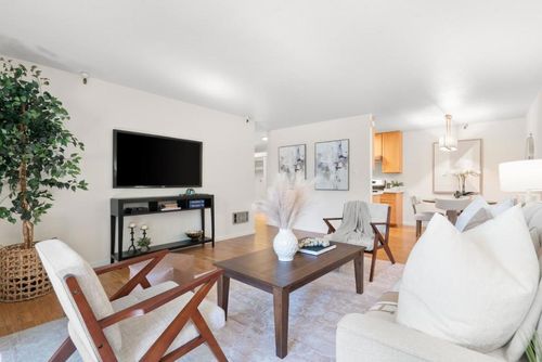 122-400 Ortega Ave, Mountain View, CA, 94040-1526 | Card Image