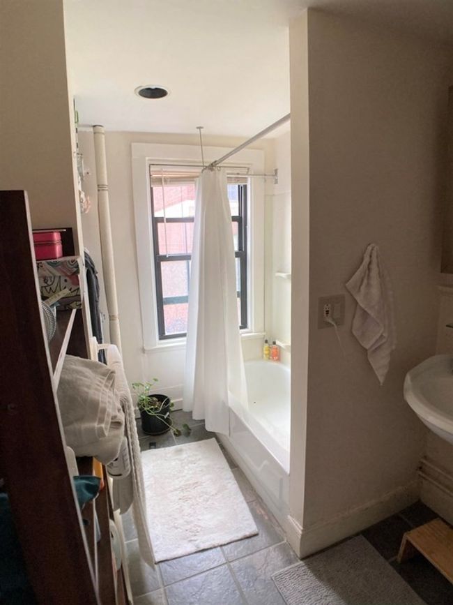 APT-4 - 18 S Russell St, Condo with 2 bedrooms, 1 bathrooms and null parking in Boston MA | Image 12