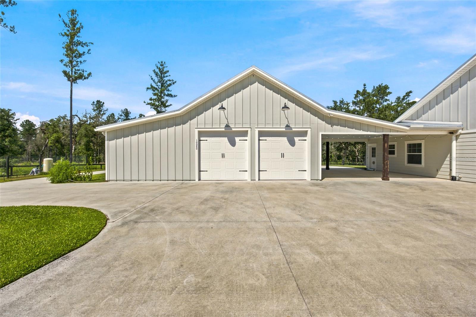 Residential in SILVER SPRINGS 4