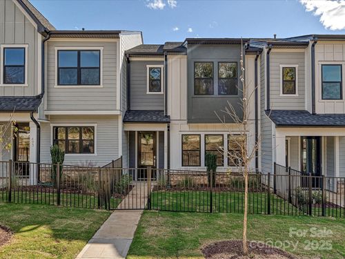 489 Nash St, Fort Mill, SC, 29715-7730 | Card Image