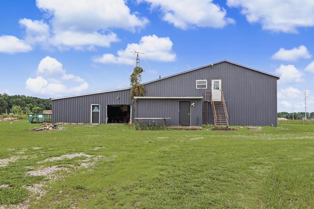 2343 Nazor Rd, Crestline, OH 44827