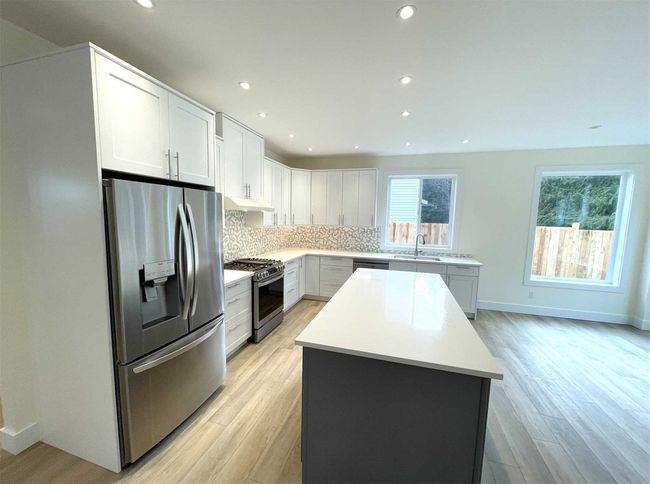 113 Burns Pl, House other with 3 bedrooms, 3 bathrooms and 5 parking in Ladysmith BC | Image 4