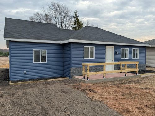 5526 N State Rd, Alma, MI, 48801-9713 | Card Image