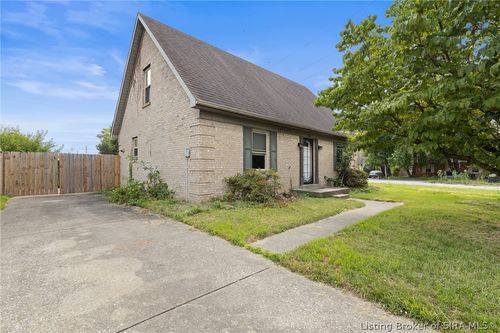 1900 Winburn Dr, Jeffersonville, IN, 47130-7404 | Card Image