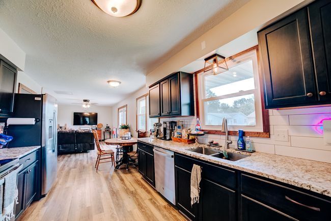 703 E Rosewood St, House other with 3 bedrooms, 2 bathrooms and 2 parking in Watseka IL | Image 16
