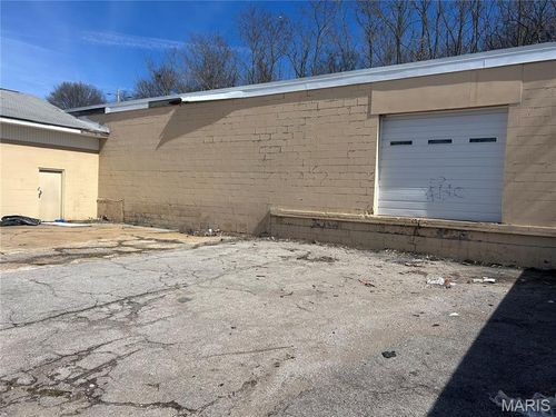 3-1242 N Truman Blvd, Crystal City, MO, 63019-1333 | Card Image