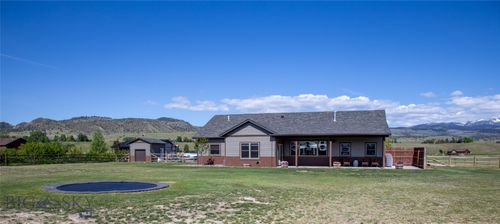 8 Sunset Ct, Ennis, MT, 59729-8717 | Card Image