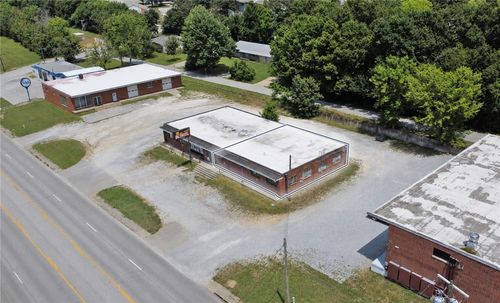 2650 S School Ave, Fayetteville, AR, 72701-6951 | Card Image