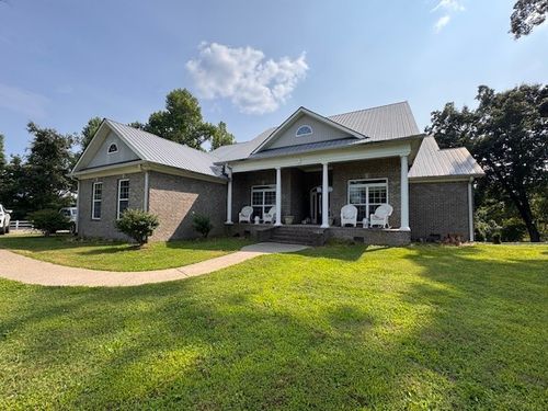 1425 Bartlett Hollow Rd, Petersburg, TN, 37144-7679 | Card Image