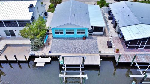 2691 Geary St, MATLACHA, FL, 33993-9742 | Card Image