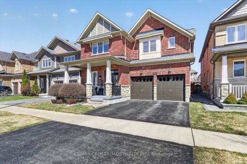 98 Britannia Avenue, Oshawa, ON, L1L0E8 | Card Image