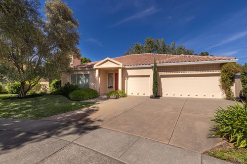 8 Emperor Court, Napa, CA, 94558 | Card Image