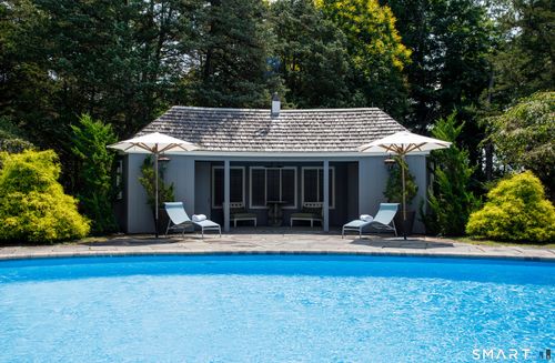 12 Gulliver Cir, Norwich, CT, 06360-1641 | Card Image