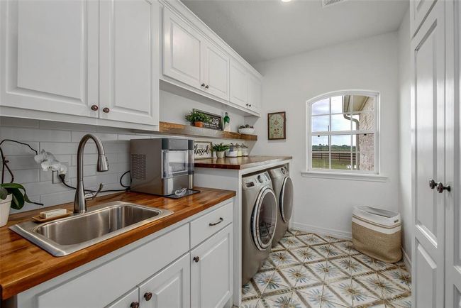 2181 Fm 166, House other with 4 bedrooms, 3 bathrooms and 2 parking in Caldwell TX | Image 26