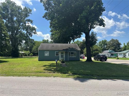 849 William St, Sikeston, MO, 63801-2570 | Card Image