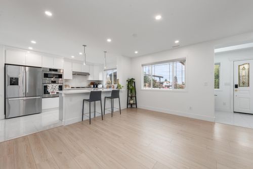 103-1334 Charland Ave, Coquitlam, BC, V3K3L3 | Card Image