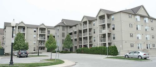 104-1411 Walker'S Line, Burlington, ON, L7M4P5 | Card Image