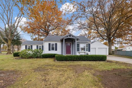 10352 W Lake Rd, Lake City, PA, 16423-1801 | Card Image