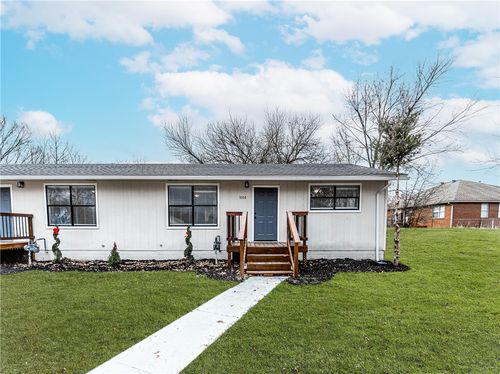 b-1014 N Hico St, Siloam Springs, AR, 72761-1968 | Card Image