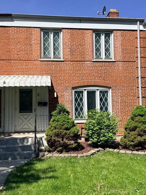 6342 S Lockwood Ave, Chicago, IL, 60638-5715 | Card Image
